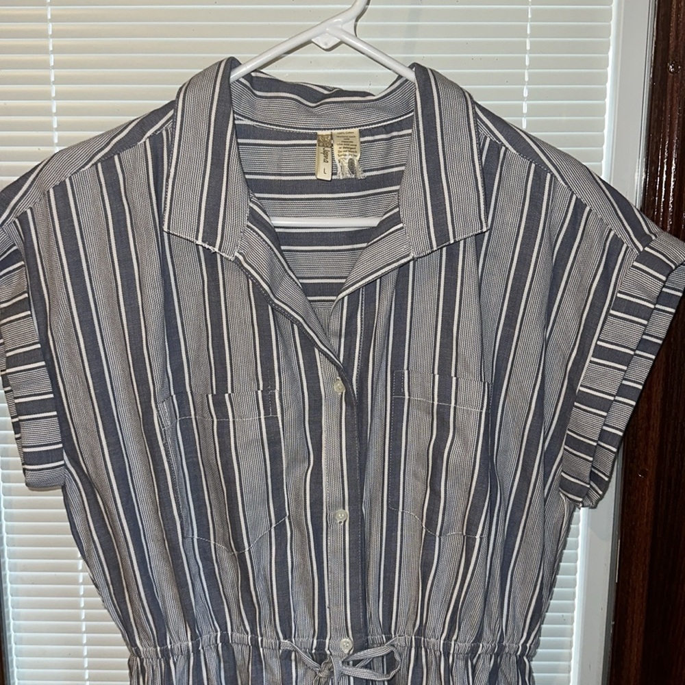 Japna knee length button down dress - Picture 2 of 6